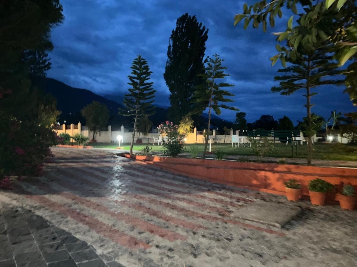 Pops Resort Pālampur Exterior foto